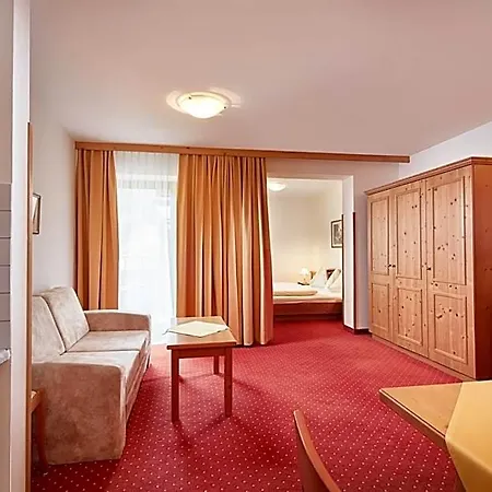 Hotel Kroneck Kirchberg in Tirol
